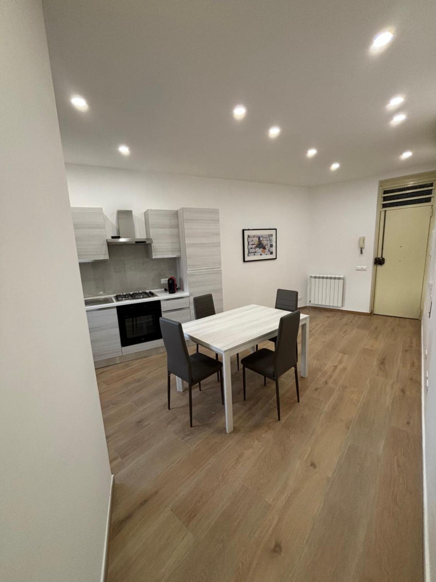 Perni Rooms Palermo Esterno foto