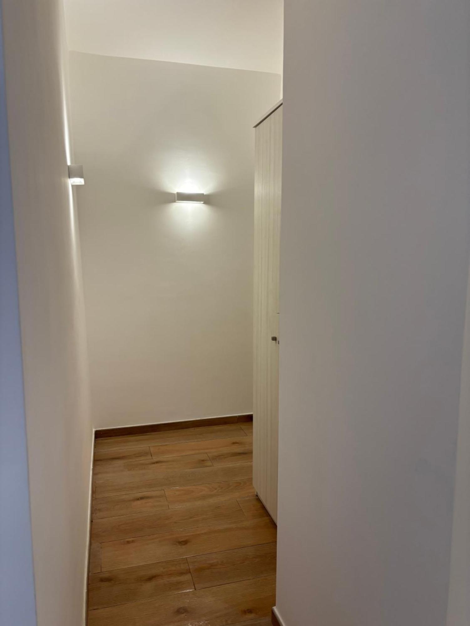 Perni Rooms Palermo Esterno foto