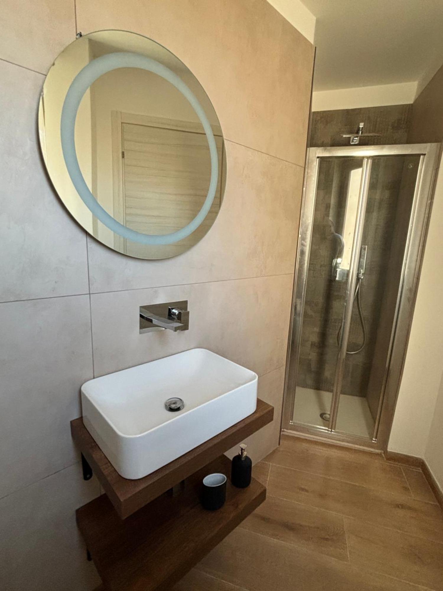Perni Rooms Palermo Esterno foto